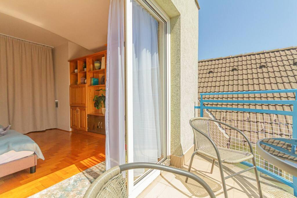 Roomy Apartment 80Sqm At City Center Free Parking Space, Ac & Balcony Budapeşte Dış mekan fotoğraf