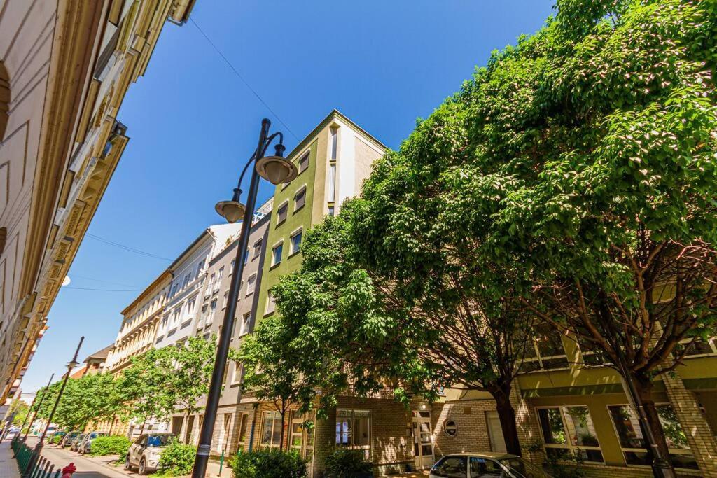 Roomy Apartment 80Sqm At City Center Free Parking Space, Ac & Balcony Budapeşte Dış mekan fotoğraf