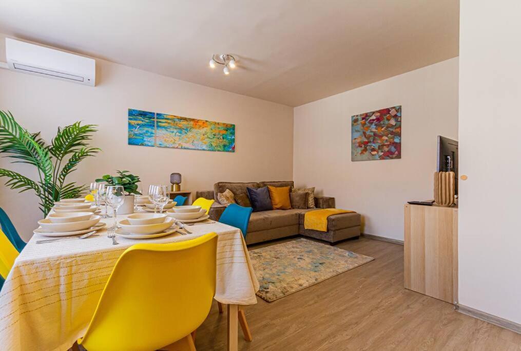 Roomy Apartment 80Sqm At City Center Free Parking Space, Ac & Balcony Budapeşte Dış mekan fotoğraf