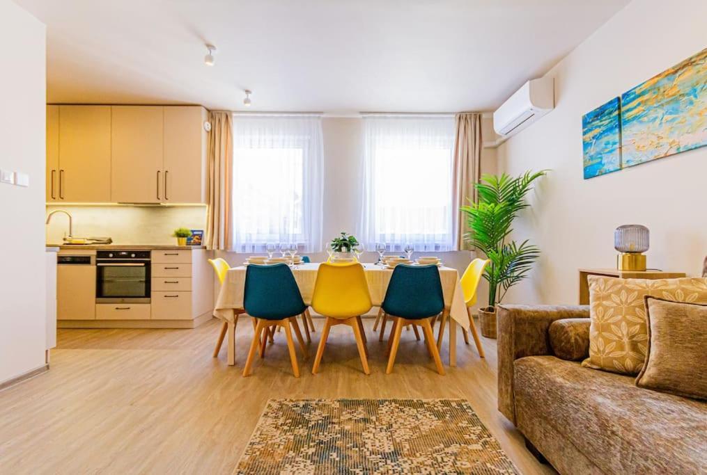 Roomy Apartment 80Sqm At City Center Free Parking Space, Ac & Balcony Budapeşte Dış mekan fotoğraf